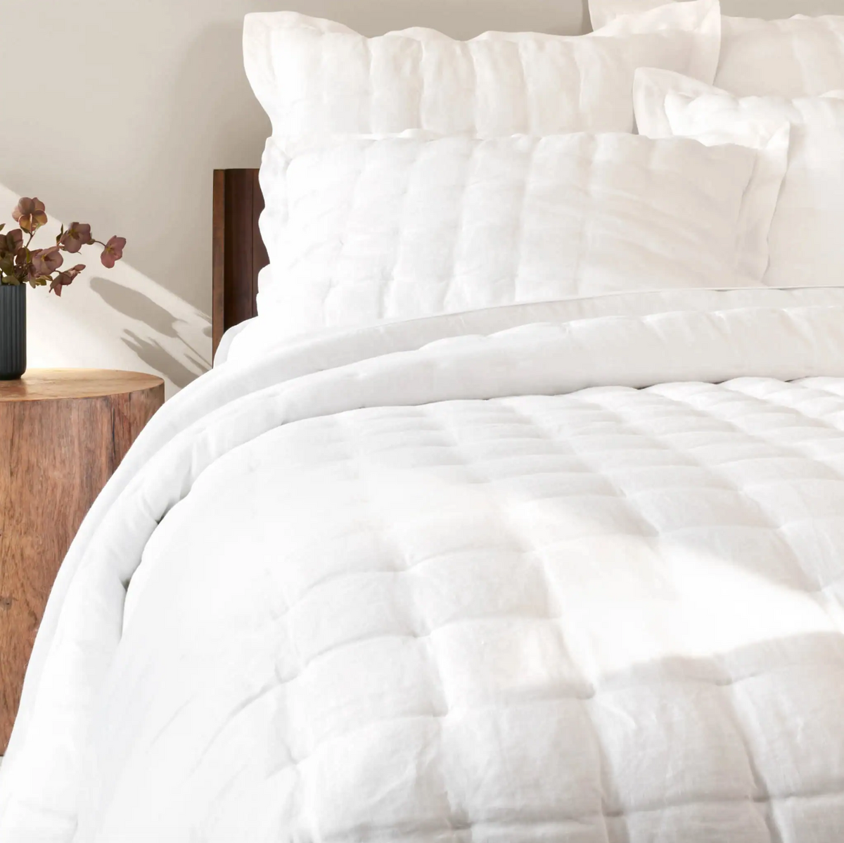 Pine Cone Hill by Annie Selke – Lush Linen White Puff – King