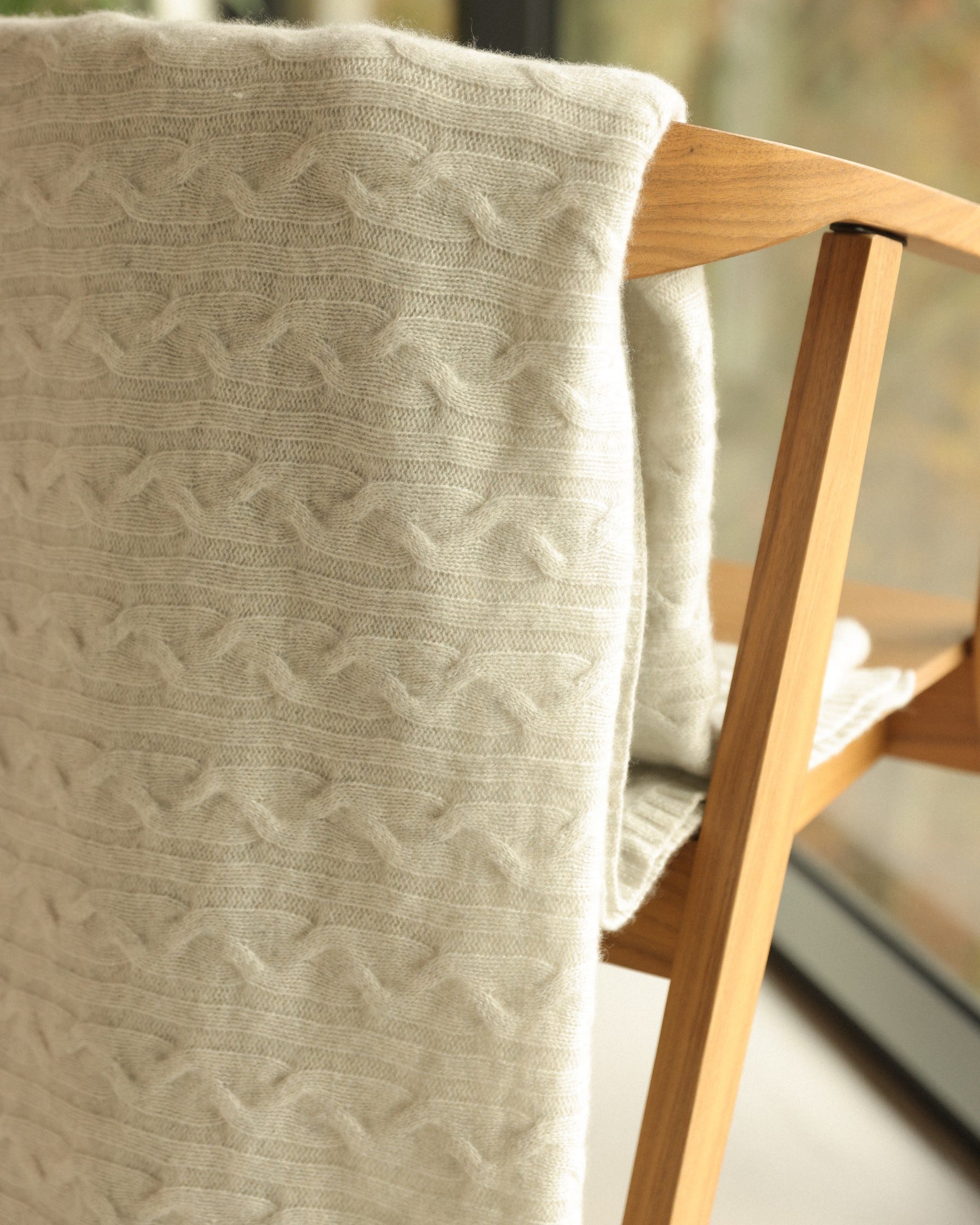 Cozy Cable Knit Cashmere Throw
