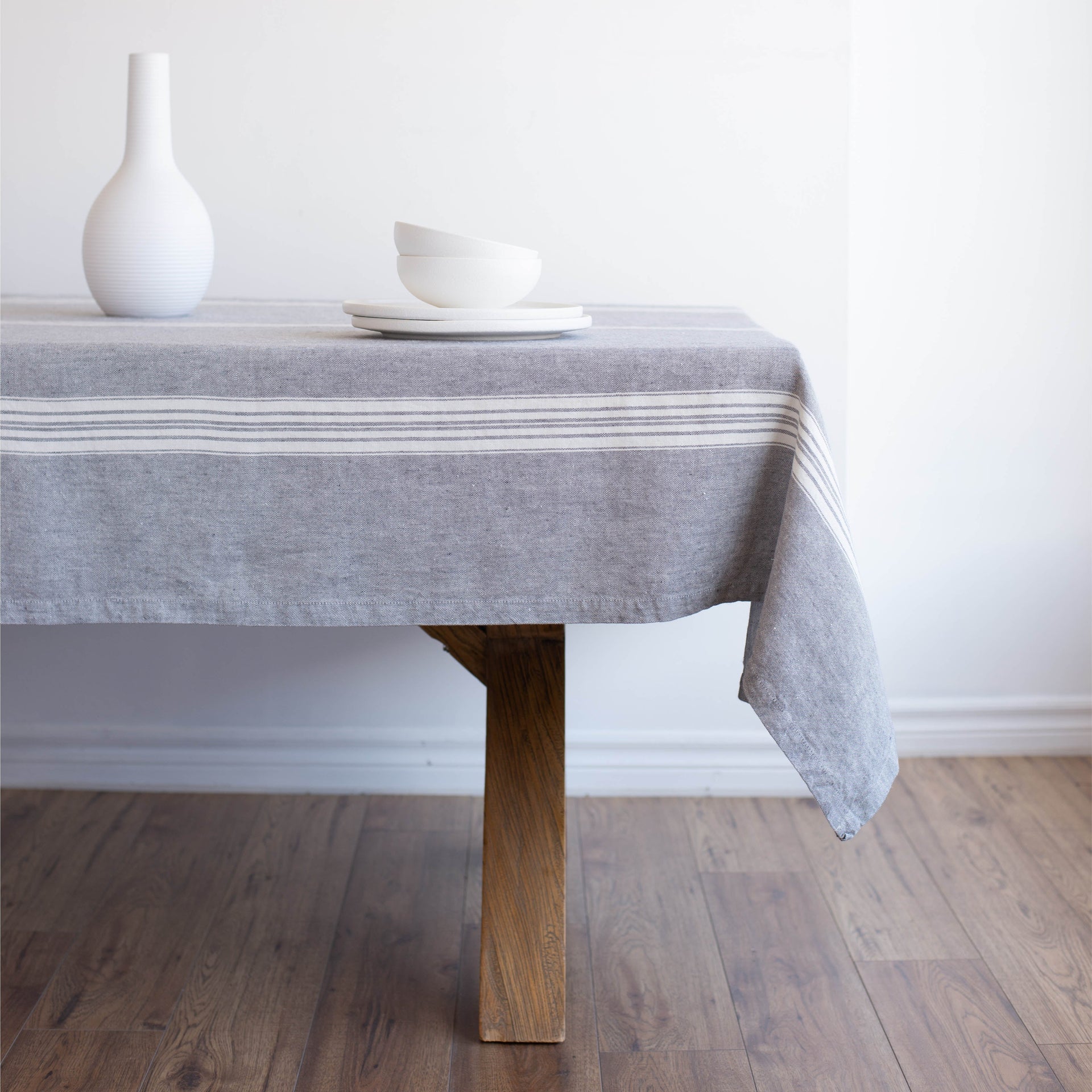 Maison Linen Tablecloth