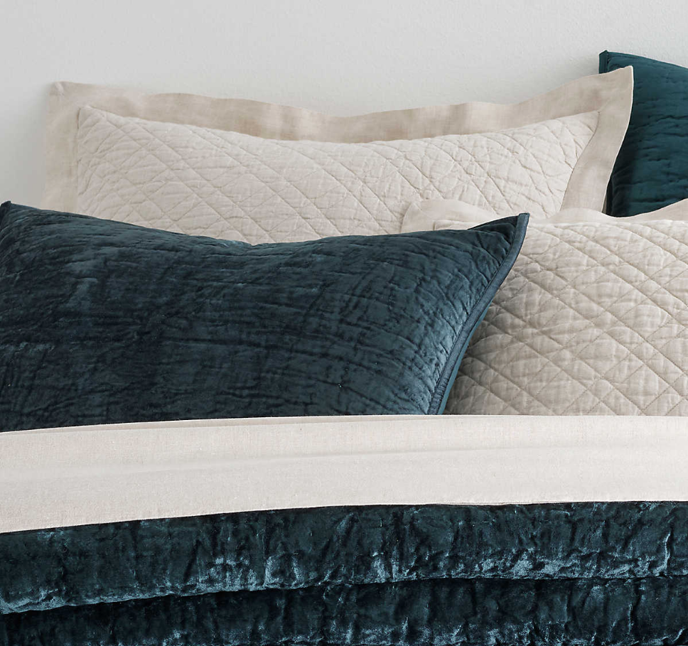 Matte Velvet Juniper Quilt